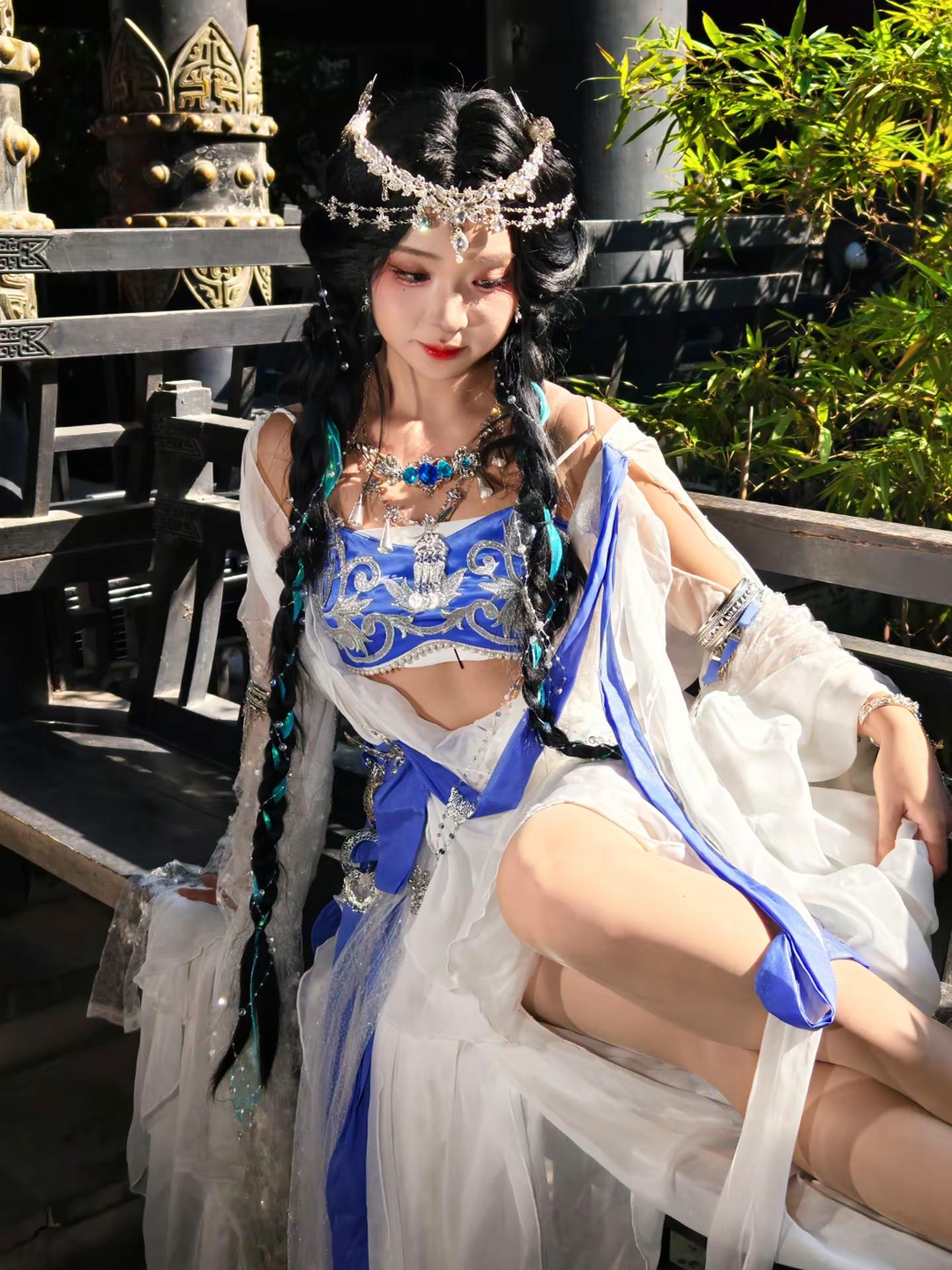 <p>这也太好看了 街拍小姐姐穿搭秀 逆水寒 民族服饰  <!--{i...