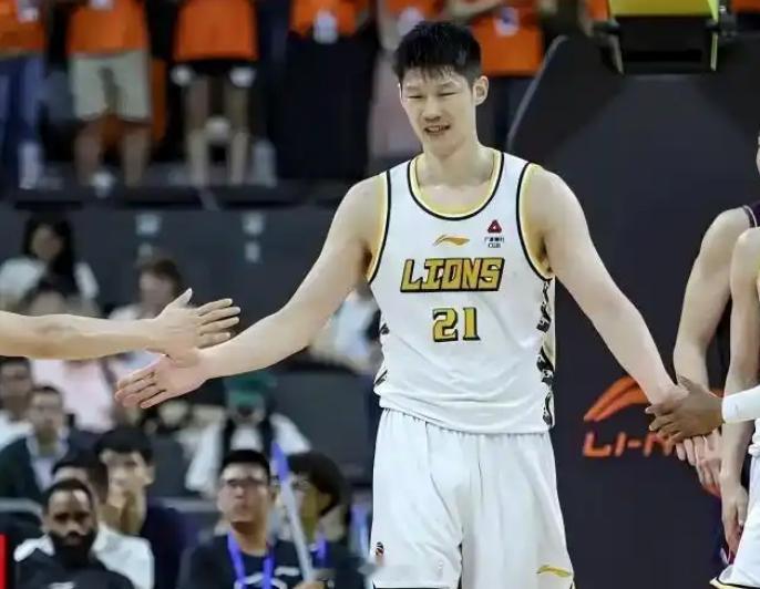   北京青年报记者此前报道，除非发生特大变化，否则胡金秋将继续留在...