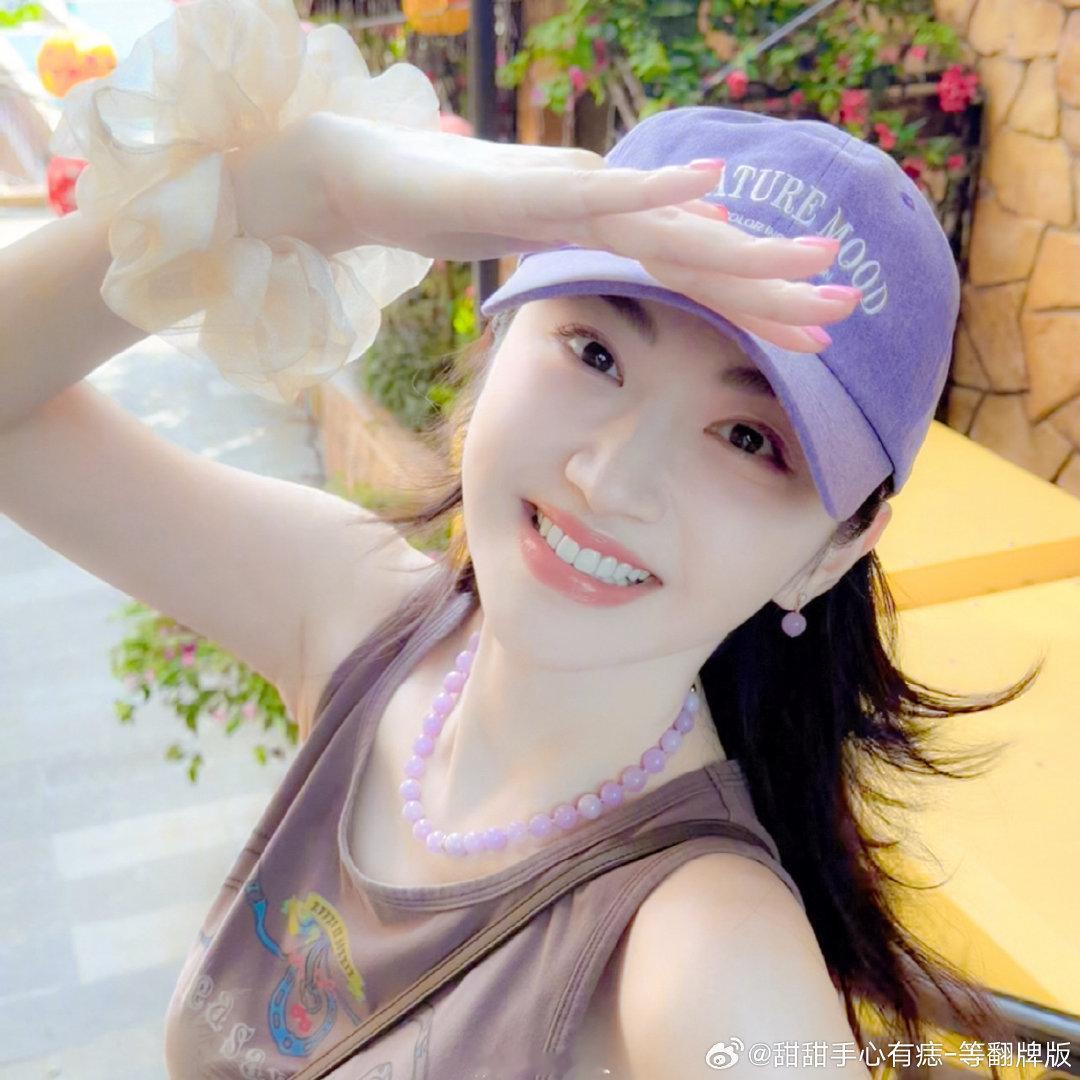 #景甜[超话]# 等一下，可以帮我洗一个东西吗，喜欢我 ​