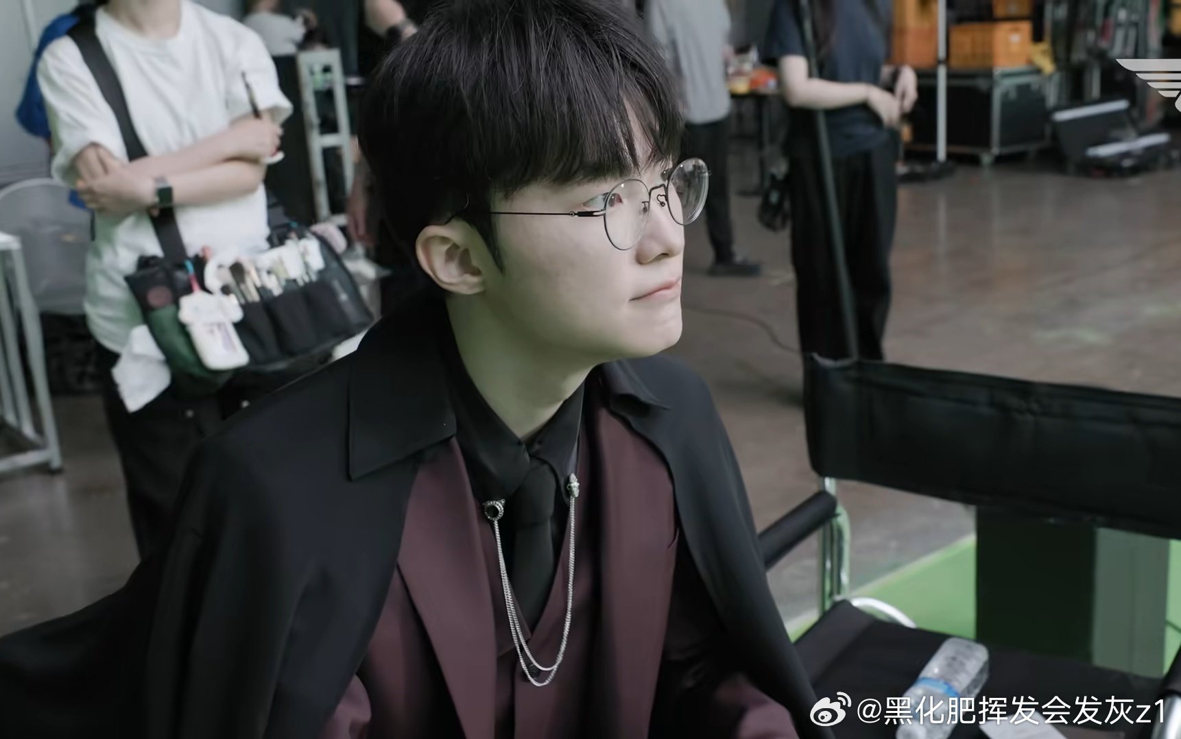 #faker[超话]# 
无法忍住不截图 ​
