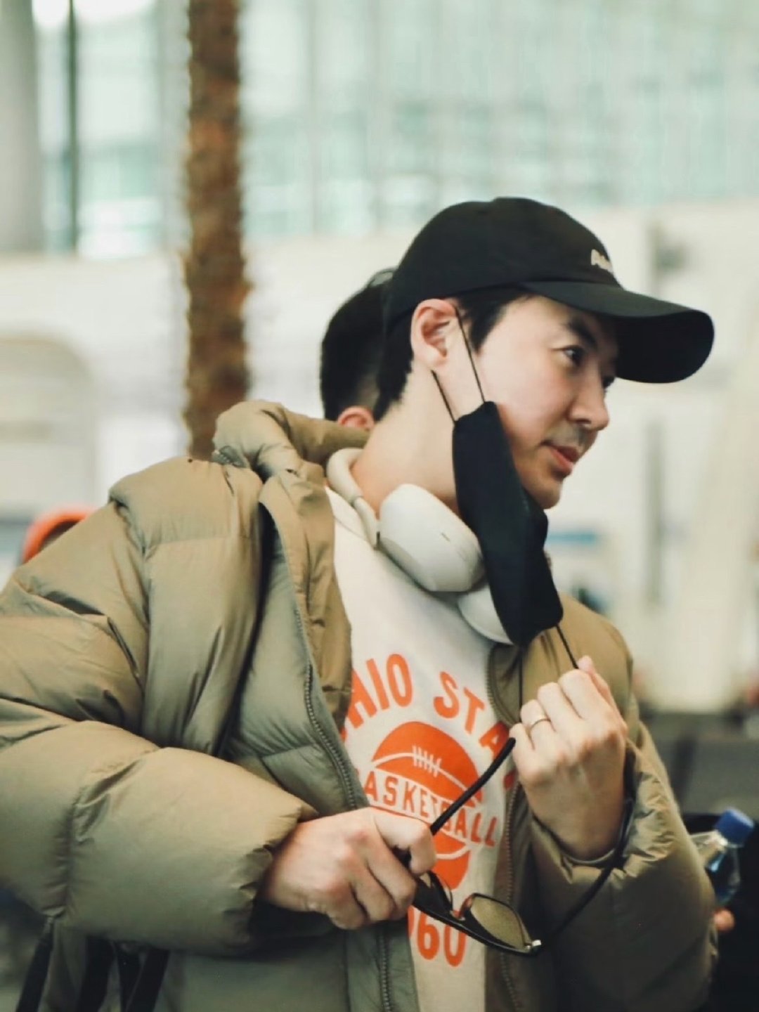 junjin 沈腾贵替 ，说反了，jj应该是sss的平替，一代团的舞担也老了 ​