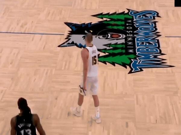 约老师是真的憋不住了。    最后1.3秒，森林狼领先14分，杰丹在没...