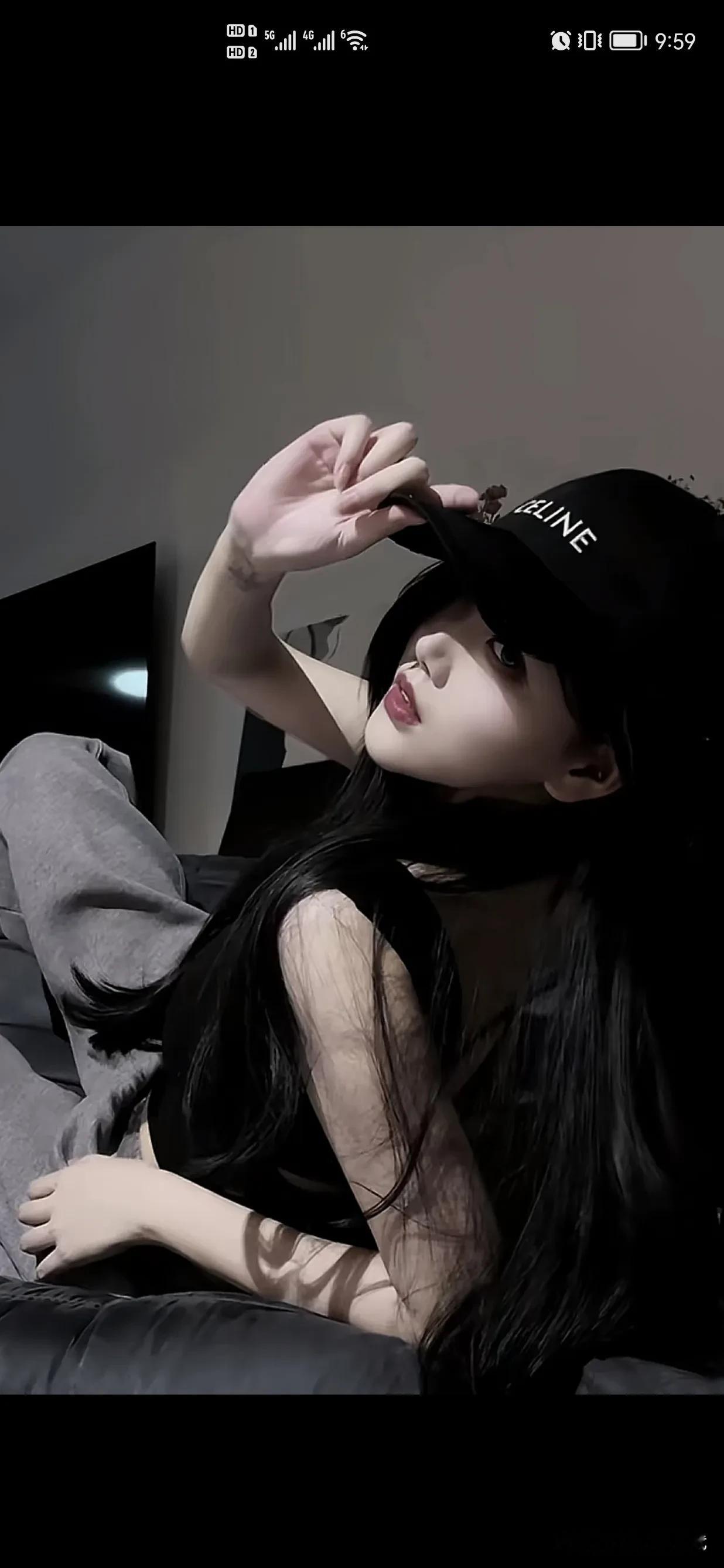 黑丝透视网纱裙，搭配黑帽，性感迷人！＃😜。。🤓