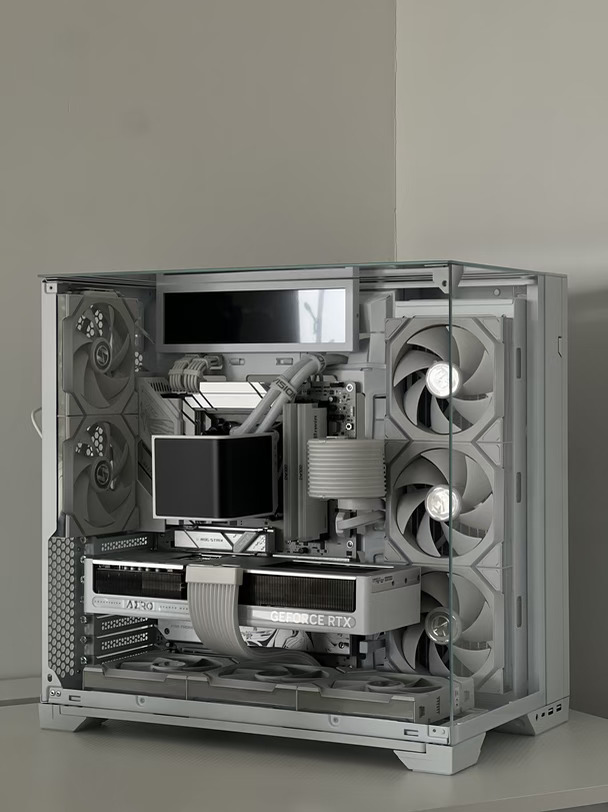 🌟 「9800X3D+5070」联力VIsion compact