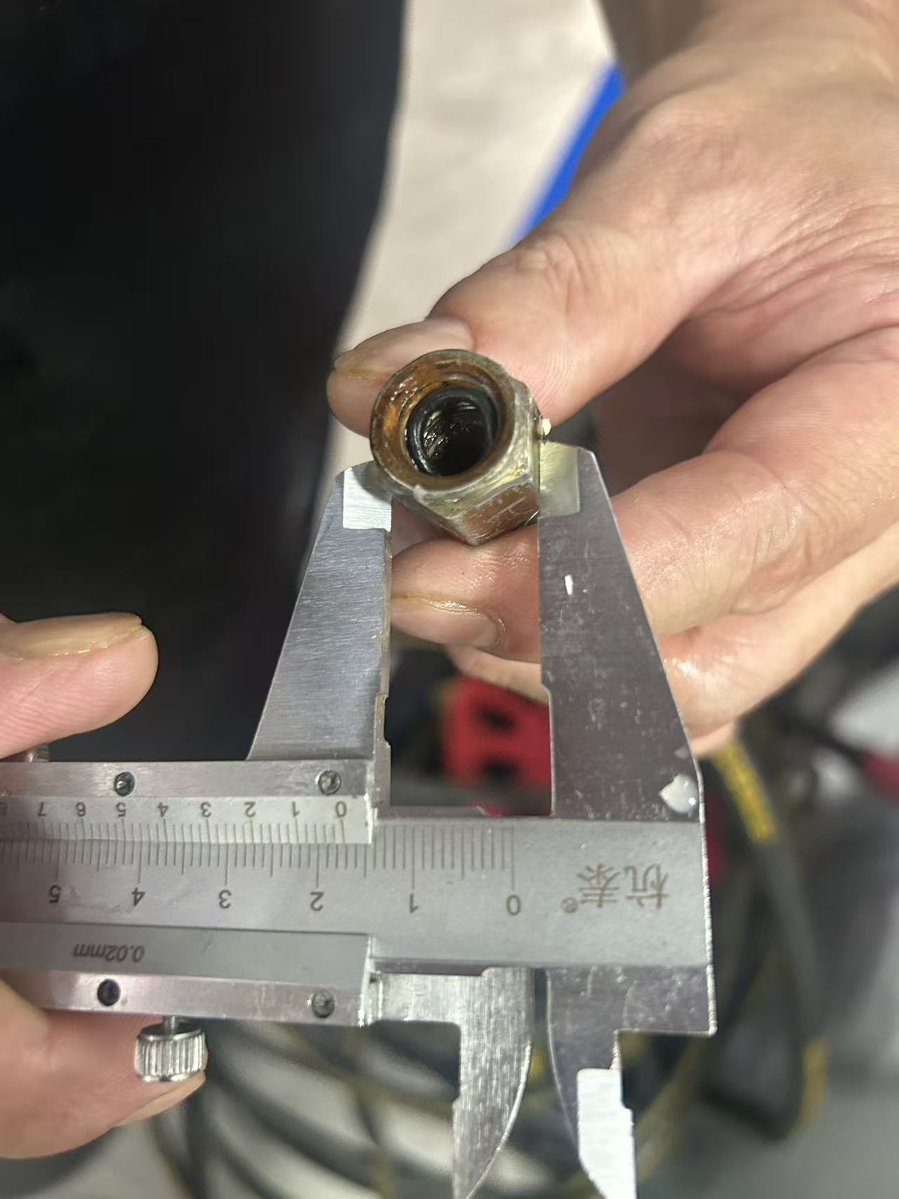 詹姆斯对阵火箭低迷原因（480字）   1. 高龄体能严重透支   4...