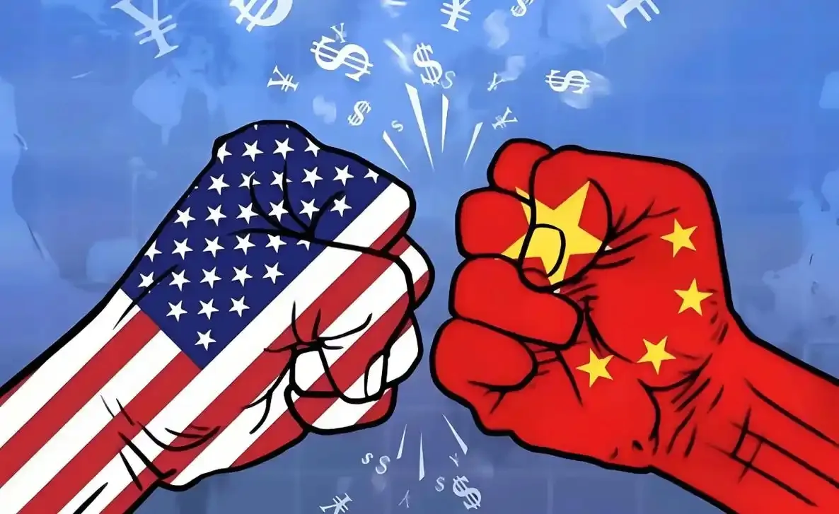 台海博弈：一旦台独踩红线，绝不能落入美国预设的乌克兰剧本
 
目前中美博弈已经进入深水区。很多人会设想一种最坏局面：美国怂恿台当局正式宣布“独立建国”，以此点燃战火，试图在台海复刻乌克兰模式，把中国拖进一场长期消耗战。有个观点值得思考：就算危机爆发，我们也不能急于动手，不能跟着美国的节奏走，主动权必