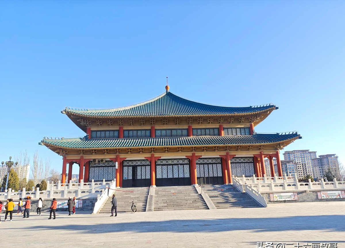 现在找个对象越来越难了。 不是没人，是标准太高。 房子没全款，工资不够...