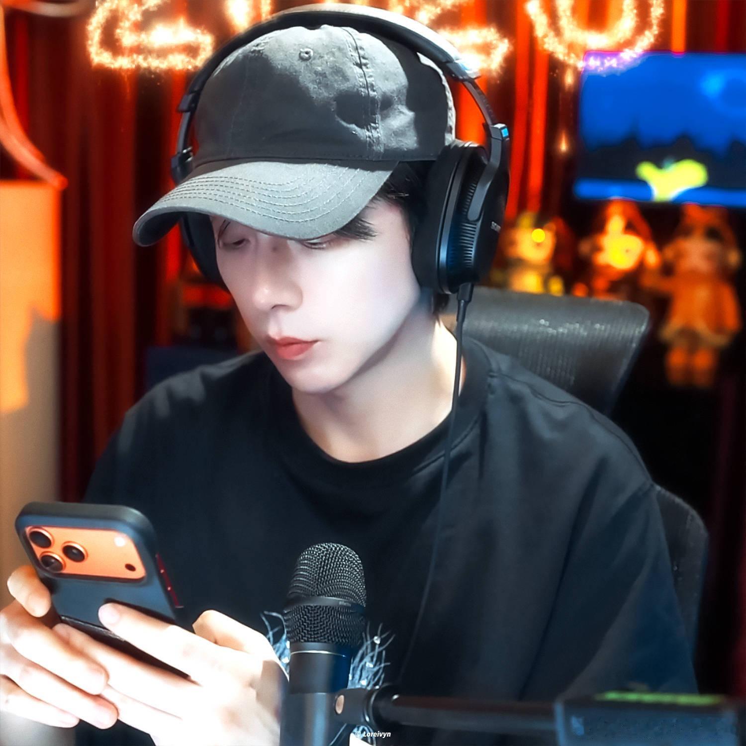 ✨ ✨ 摩登兄弟 无论是气质、魅力还是那份与生俱来的自信，刘宇宁，你都...