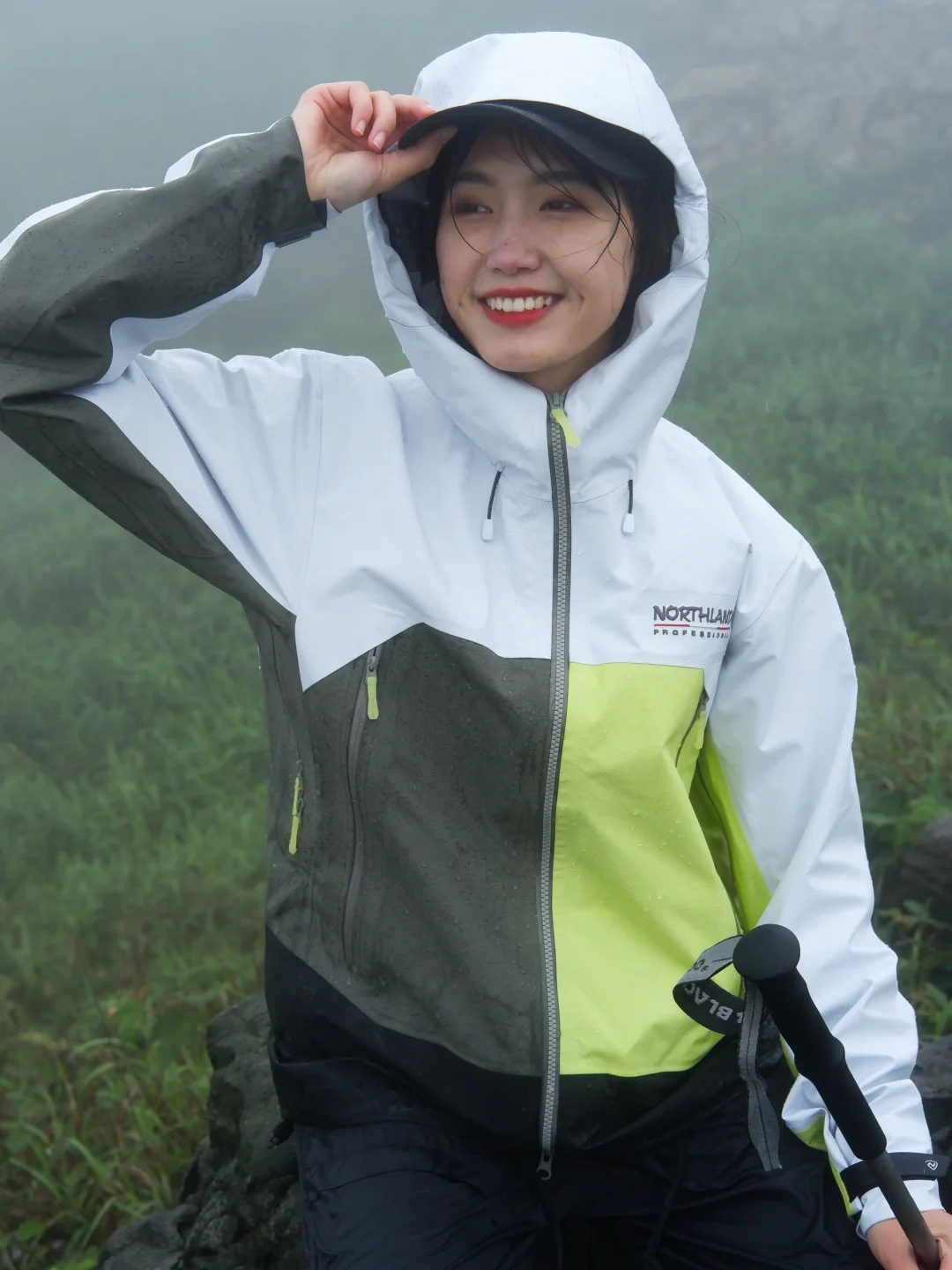 不惧风雨 我的户外有底气