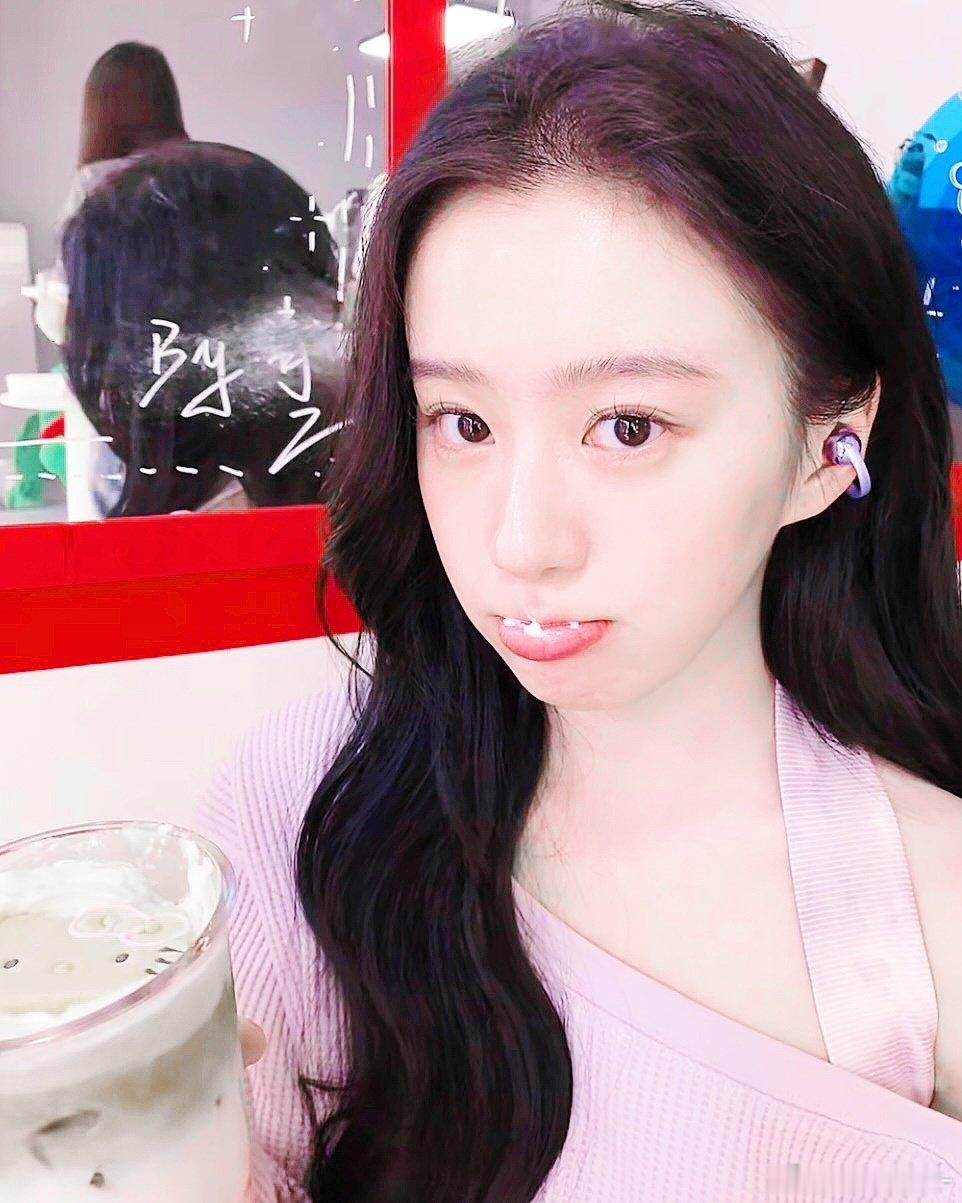 #包上恩[超话]##青年演员包上恩##包上恩#
 你又点燃我的心了❤️‍🔥 ​