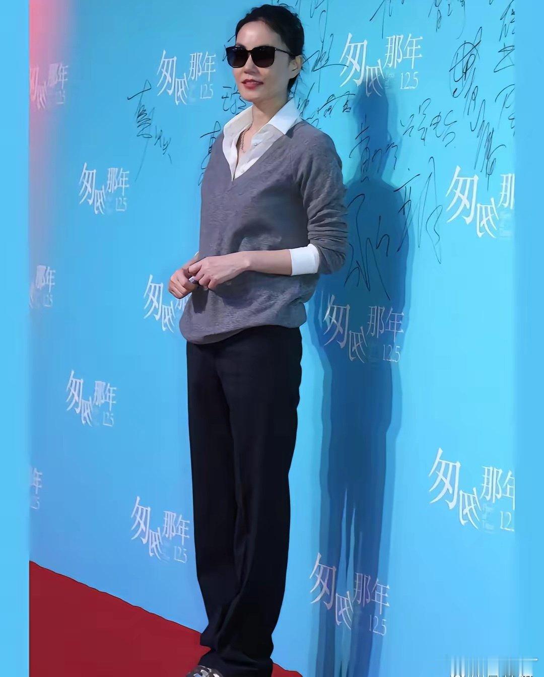 王菲‌‎真‏‎的是从头到脚‏‍都‏‍好看，⁠每‏个角﻿﻿度都特别抓人﻿。 ​