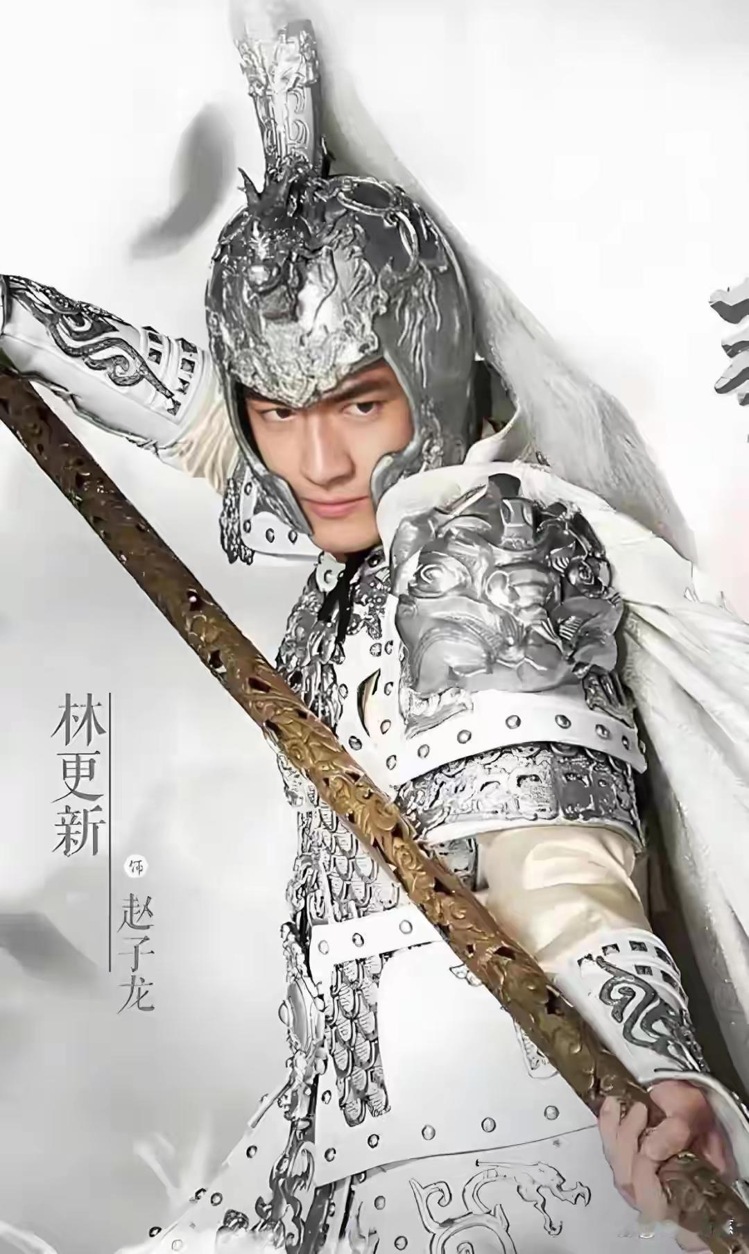 赵云，常山赵子龙，长坂坡七进七出，一身是胆，为何从不与人单挑百回合？真相并非他不能，而是不敢——这背后藏着一个让人后背发凉的秘密。

世人皆知赵云武艺高强，枪法如神，却鲜有人注意到，他一生单挑从未超过五十回合。与文丑战五六十合，与许褚战三十合，与张郃战三十余合，与姜维战数合便退。这绝非实力不济，而是