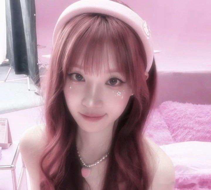 #宋雨琦[超话]# 这张好韩好美[嘻嘻] ​