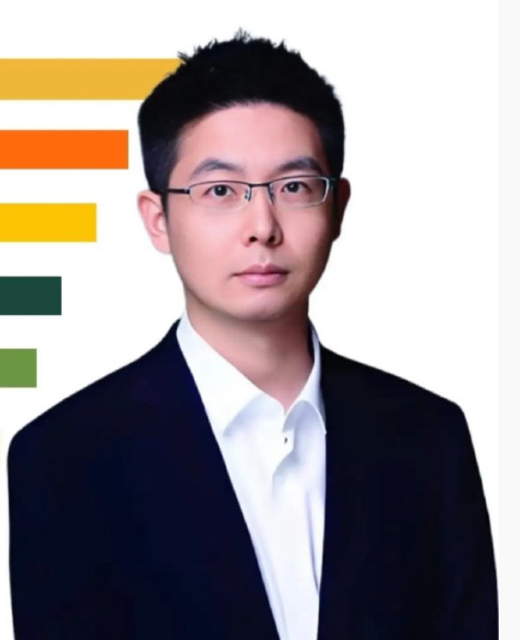 20226.8.28
我还是觉得，王兴兴，帅 ​