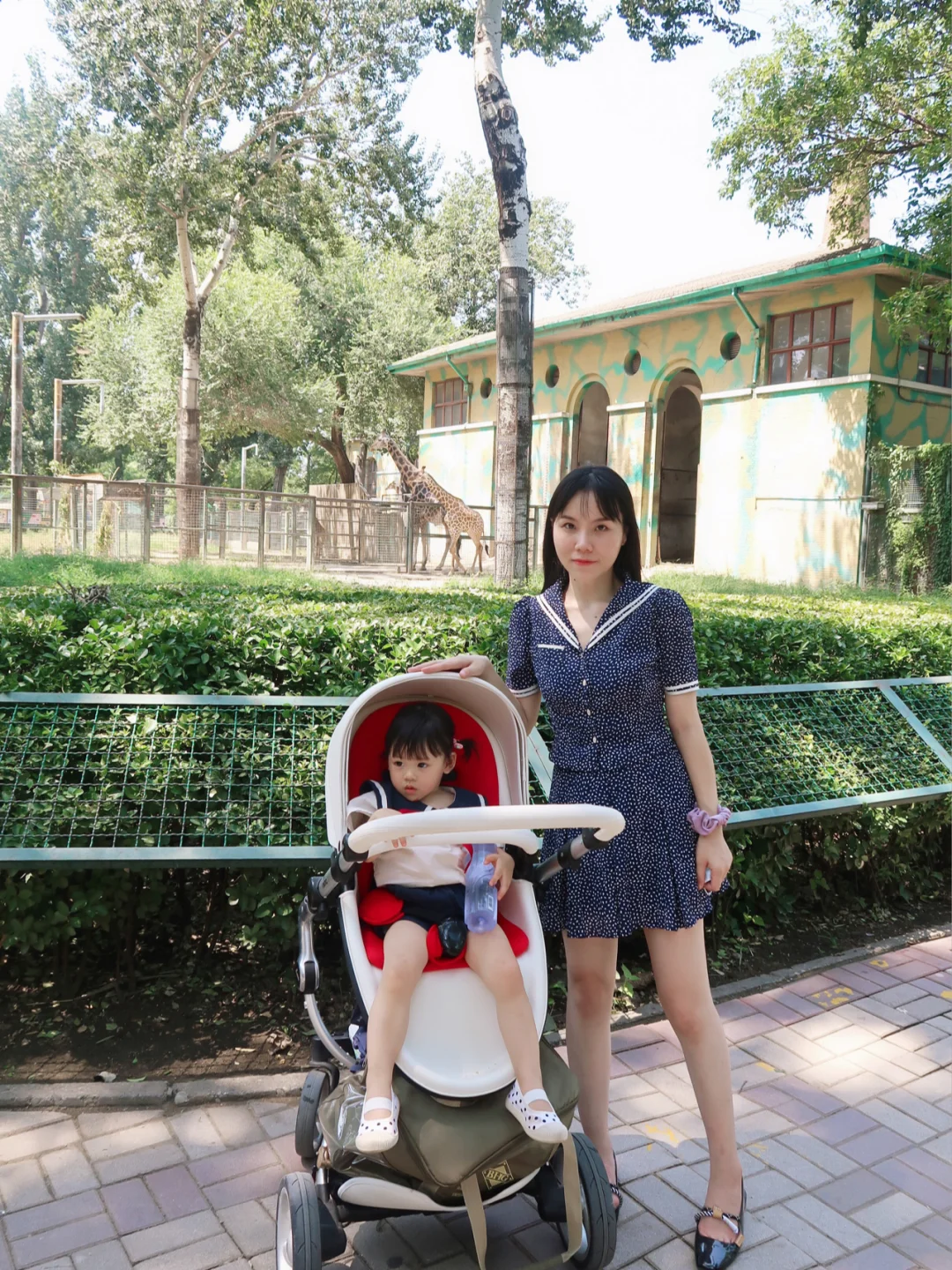 OOTD亲子穿搭|学院风的母女装