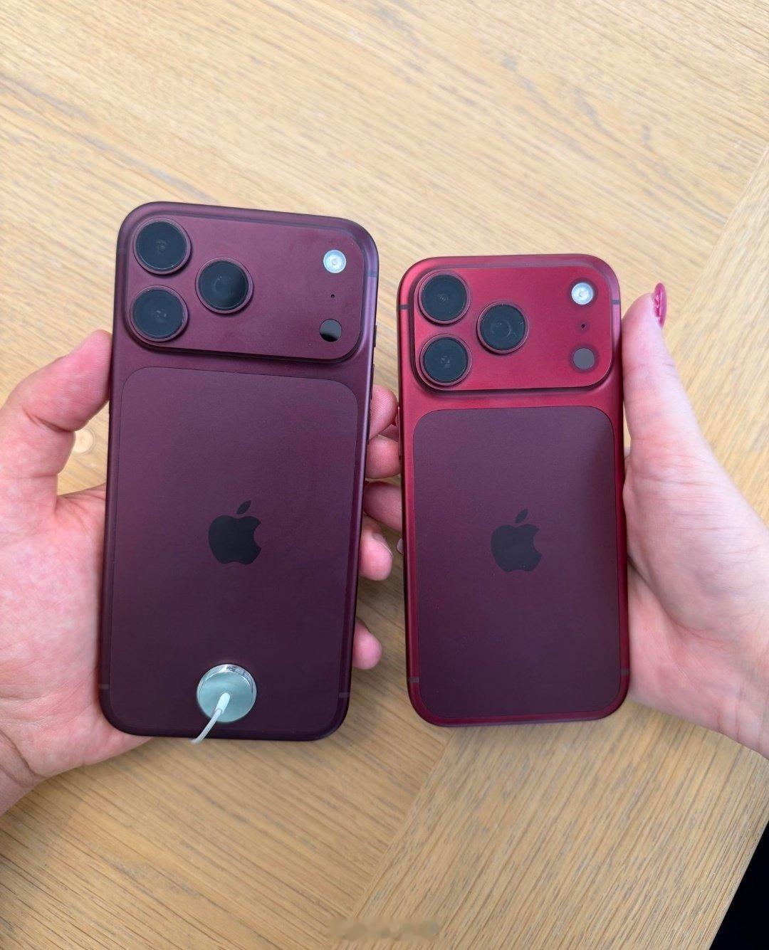 又是熟悉的氧化掉色情节，去年iPhone 17 Pro的星宇橙这样，今年的iPhone 18 Pro的勃朗第酒红也是 ​