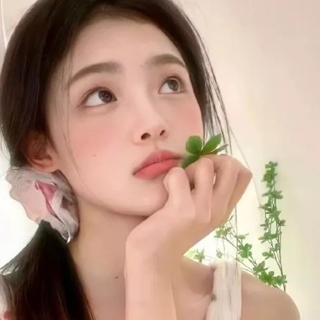 少女心爆棚的甜美瞬间，清新自然，如梦如幻。