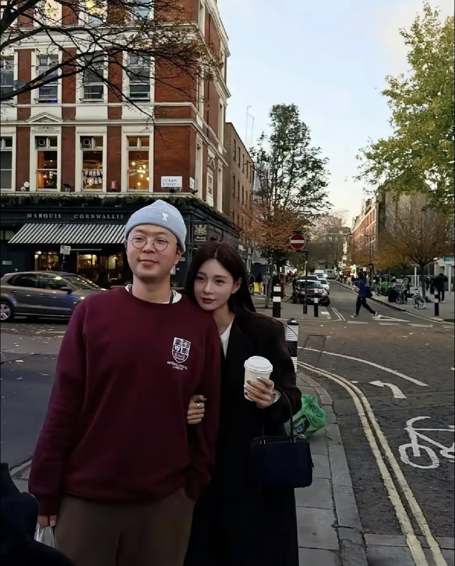 沈梦辰说：“我这辈子都不想生女儿，因为我真的很害怕她长得像杜海涛，我怕她一生下来就是谐星。”

俗话说，女儿都会更像父亲多一点，而同样不想生女儿的还有谭维维。

谭维维说：“我老公的脸太方了，我怕女儿后面脸也很方，怎么办？我老公虽然说女儿无论长得方脸还是圆脸，他都会疼爱她，但是我觉得我们对女儿很抱歉