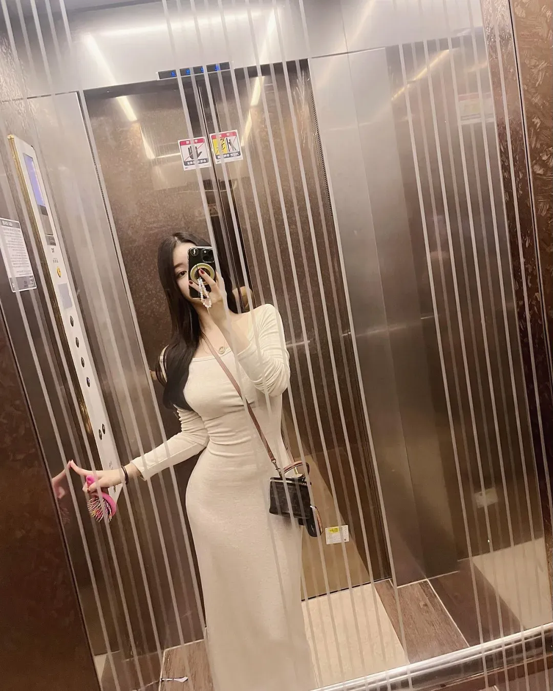 南韩小姐姐，极品身材！看了你就走不动道了！