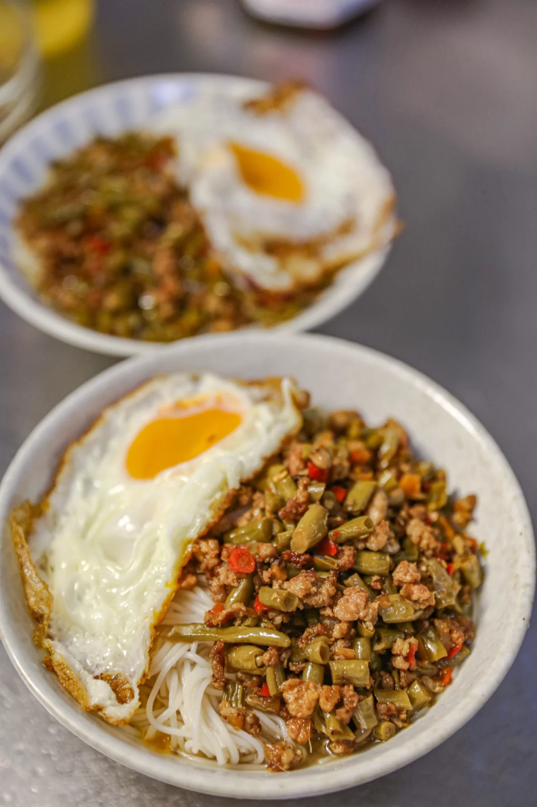 坚持做1000种面不重样（310）酸豆角煎蛋米粉