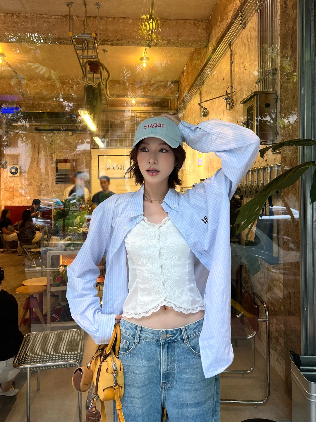 慵懒松弛感穿搭| 蓝白配拿捏早秋氛围💙🤍