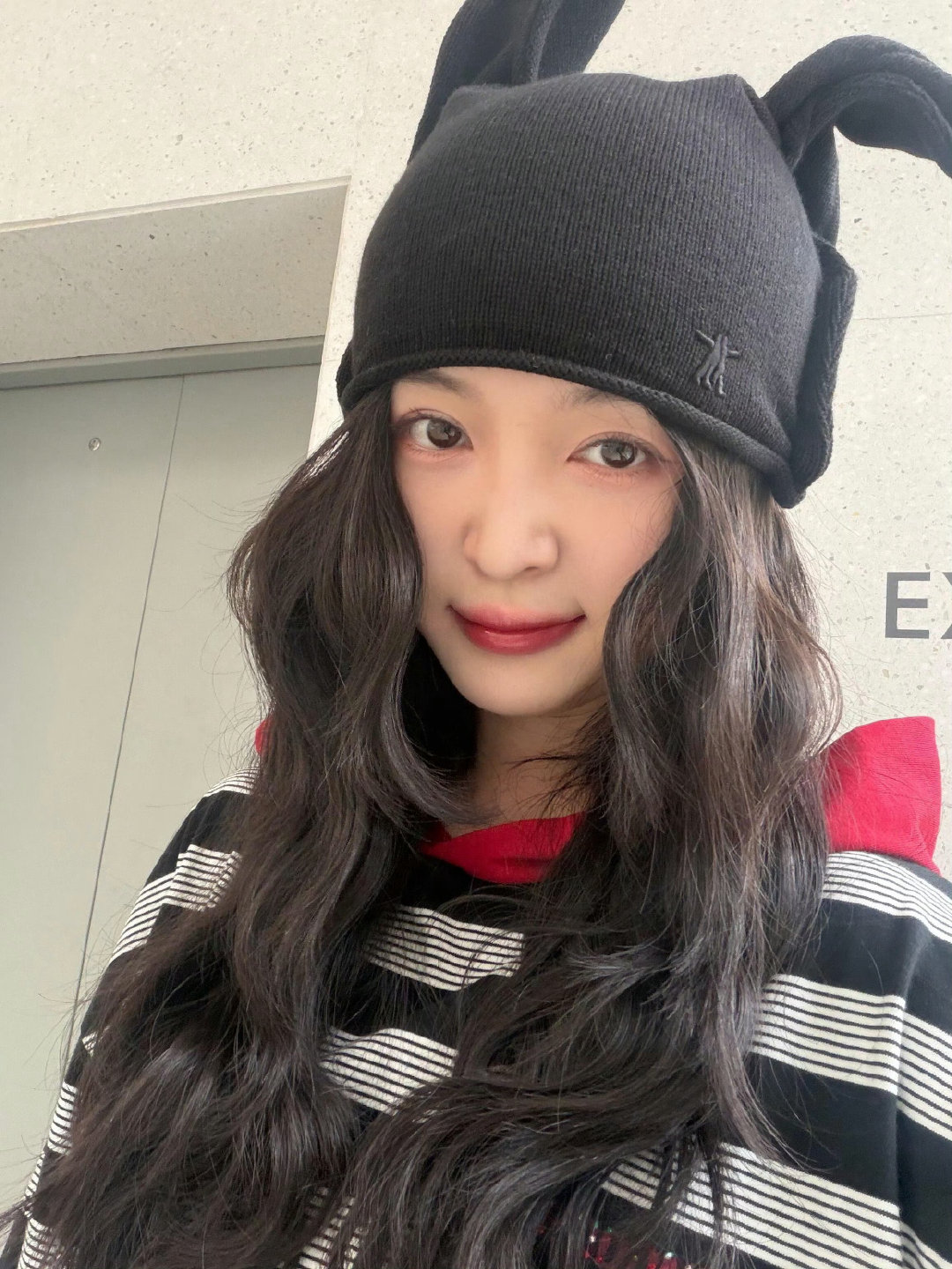 #吴宣仪爱上另一个我# wxy#吴宣仪我画你猜# 
不求所有的日子都泛着光 只愿你每一天都承载着平安喜乐
​