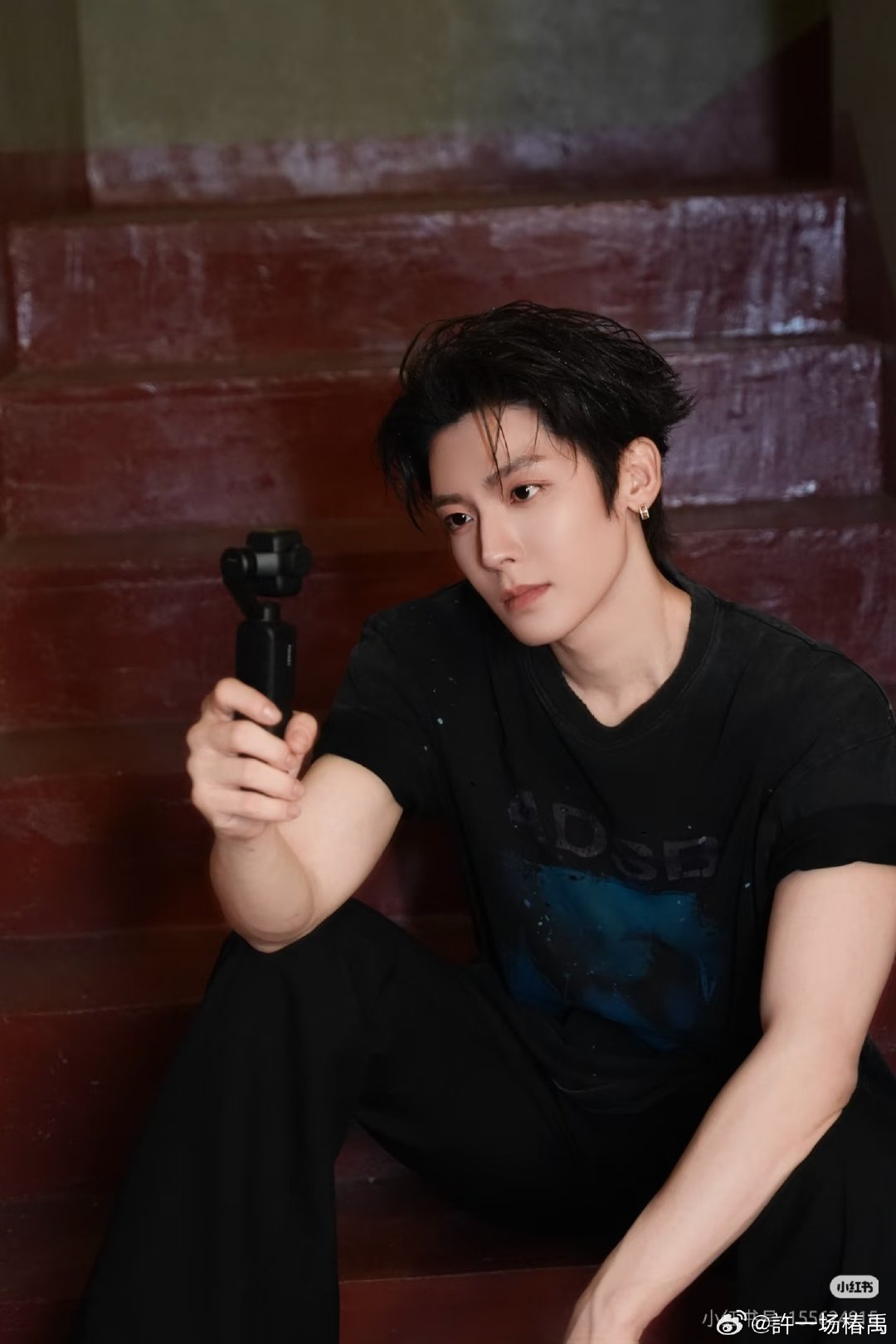 #侯明昊[超话]##侯明昊张碧晨甲乙丙丁唱出故事感# 

哥哥会用吗连人打包过来我帮你看看[色]

​