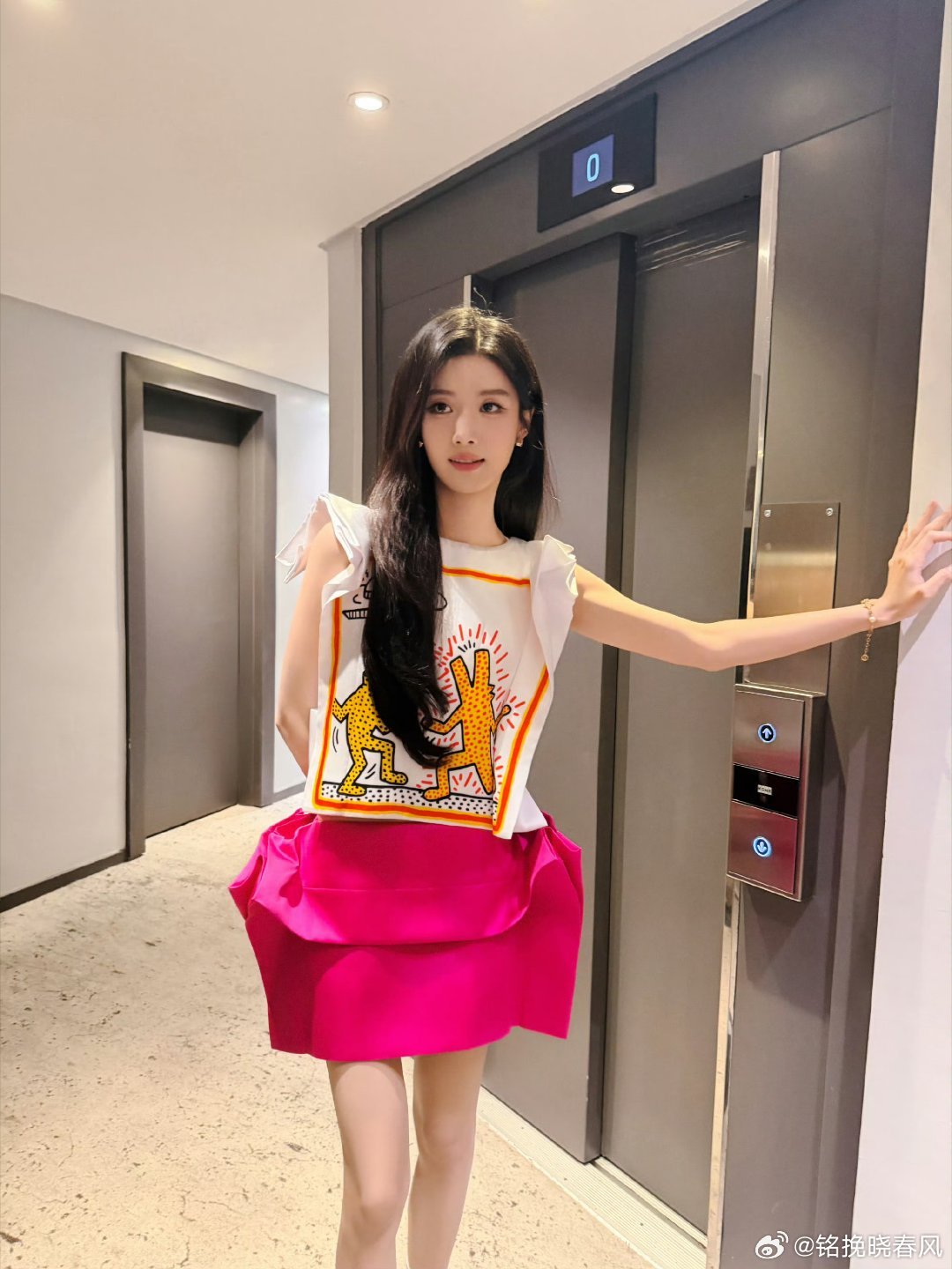 #卢昱晓[超话]##卢昱晓巴黎时装周# ​