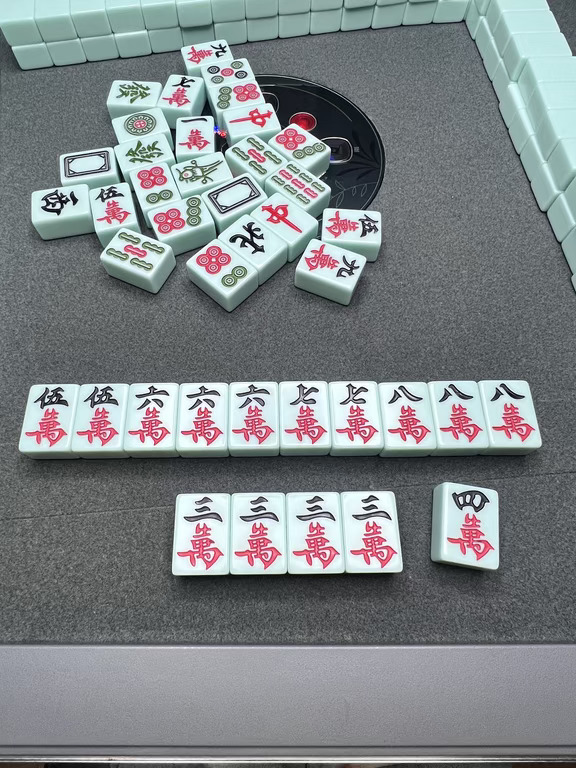 救命！这牌到底胡什么？
