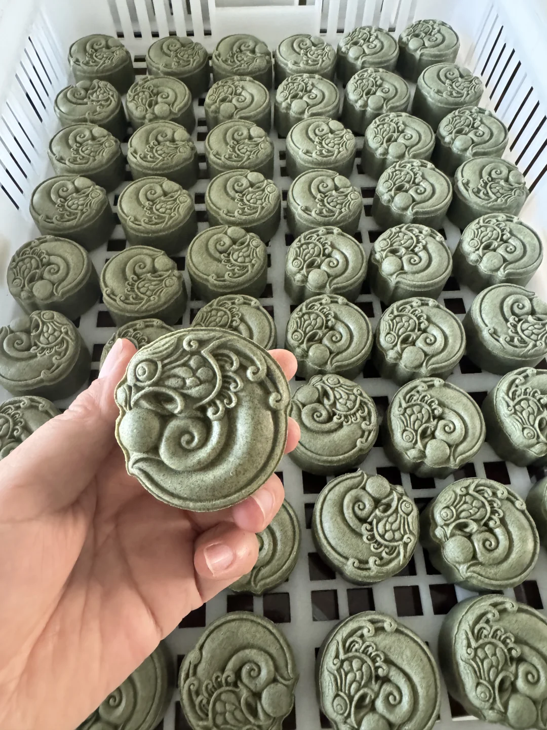 这块皂卖疯了！称之为洗头皂天花板