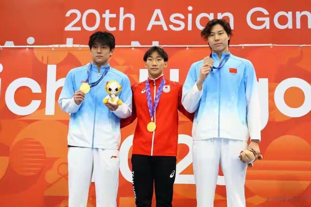 覃海洋赛后坦言：“我也尽力了，本来也没有太去想结果。”亚运会铜牌不是终点，世界蛙王不会就此退场，他会直面挑战#覃海洋直言必须迎接年轻人的挑战##覃海洋回应状态下滑##名古屋亚运会游泳# ​