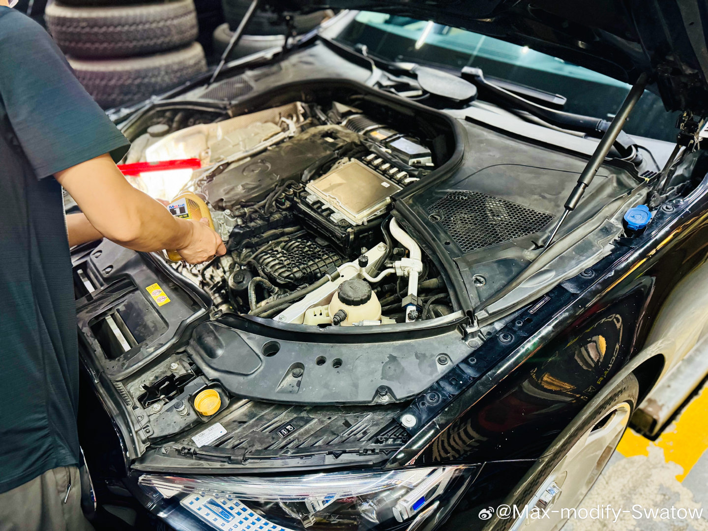 Mercedes-Benz Maybach S Class
常规保养/底盘维护作业  ​