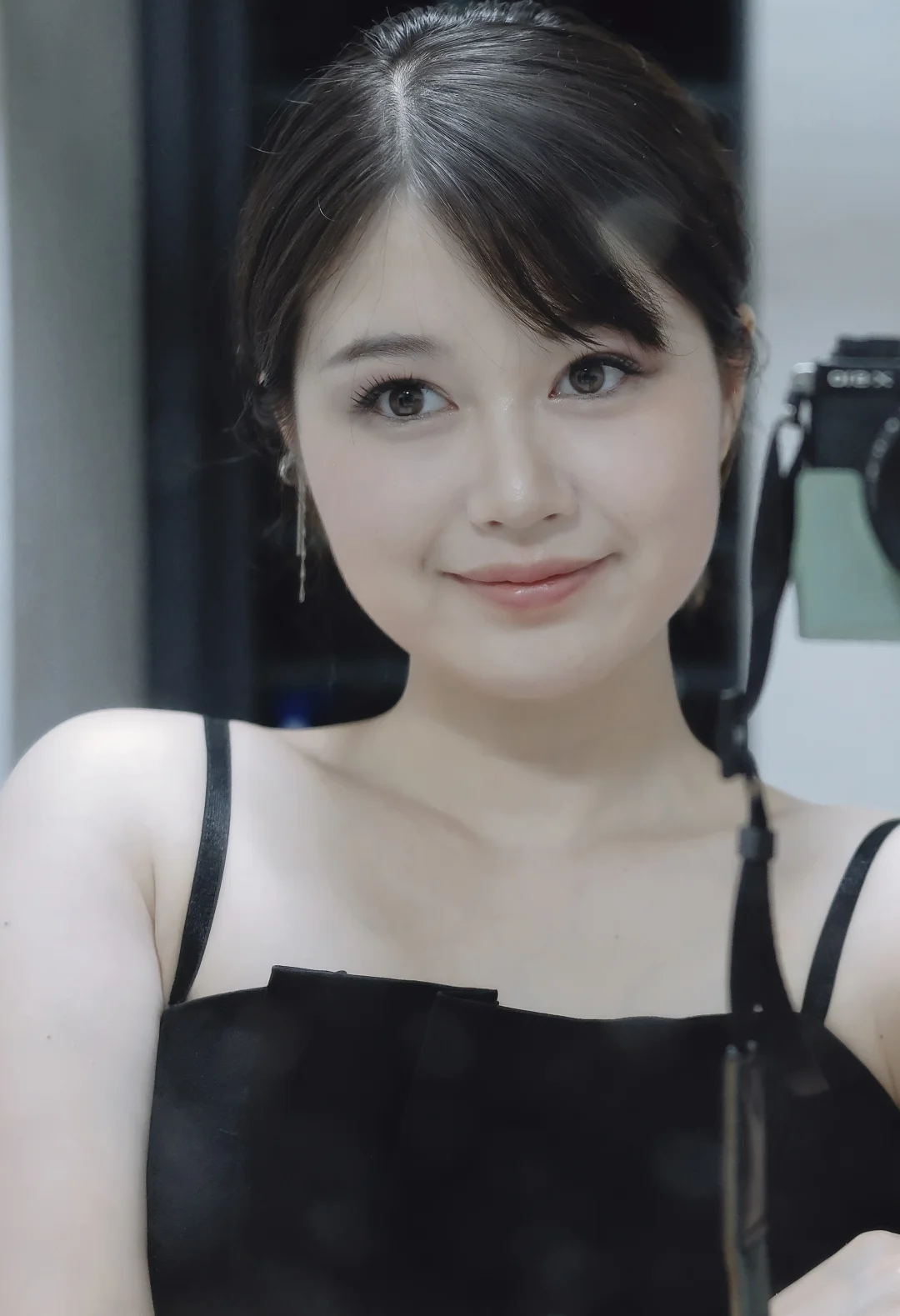 偶尔给自己画了个小妆