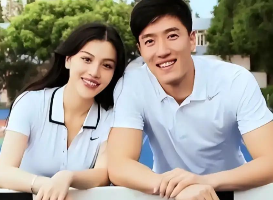 刘翔怎么也不会想到，那个早在11年前就和自己断了关系的前妻，如今竟然一步步走出了低谷，日子越过越顺。
 
如果只看2014年之后的新闻，很多人对葛天的印象，可能只停留在刘翔前妻这几个字上。可把时间往前翻，再把后来的作品一项项摆出来，会发现她的人生并不是从那段婚姻开始，也没有在离婚后彻底停下。
 
葛