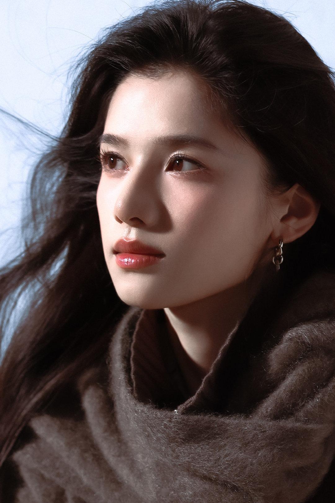 张婧仪｜全员进入下颌角审美时代 ​