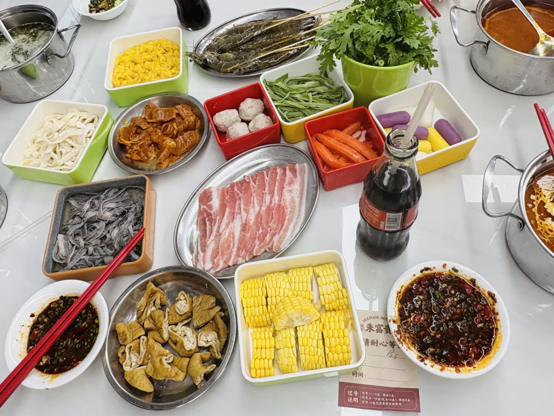 #快乐很简单朋友聚聚餐