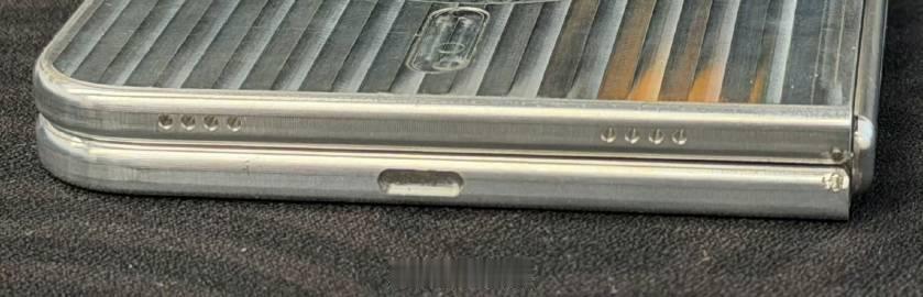 iPhone 折叠屏了吧<span class="url-icon">...