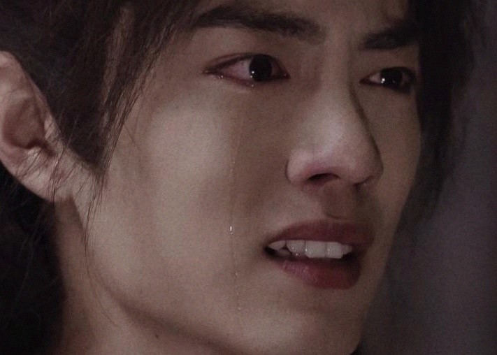 肖战又被谈起
这次不是新剧
而是合作过的人怎么看他
8月18日，一段沙宝亮的采访视频被发布，主持人问起合作过、印象最深的演员，他几乎没有犹豫，回答了“藏海”
随后，沙宝亮评价肖战谦虚，对自己要求很高
这段采访内容来自去年6月，时间并不算新，但评价指向很明确，至少在合作印象里，肖战留下的不是难相处，而