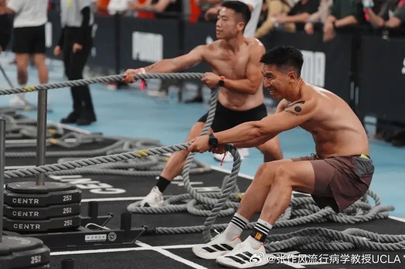 “赢了就是赢了”？Hyrox（全球综合体能赛）北京赛选手失禁夺冠为何引发争议

澳洲选手在Hyrox比赛中途怀疑失禁引发争议图像来源，GETTY IMAGES

李澄欣 BBC中文记者 和 潘柏林Role, BBC中文特约记者

2026年9月14日早上6点18分
最近更新： 2026年9月14日上午9点03分

9月12日在北京举行的Hyrox（全球 ​