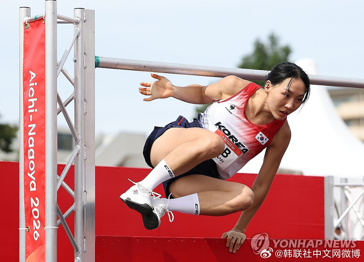 【详讯：成承民现代五项女子个人夺冠 #韩国代表团收获亚运首金#】#亚运首金# #亚运会# 韩国选手成承民20日在日本安城市综合运动公园举行的2026年爱知·名古屋亚运会现代五项女子个人决赛中夺冠，为韩国代表团摘得第二十届亚运会首金。 ​​​​