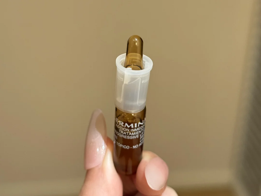 西班牙🇪🇸旅游买的，细思极恐。。。