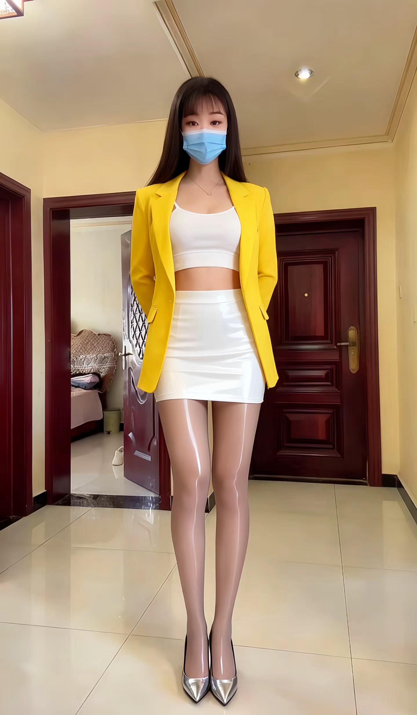 <p>美女 支持原创 气质美女 身材 魔鬼身材 <!--{img:0}...