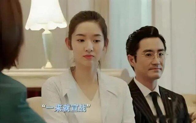 #杨玏王玉雯体面#五年低调恋情画上句号，王玉雯否认隐婚离婚，坦言两人因人生规划不同分开，38岁杨玏想安定29岁王玉雯要拼事业，分手后各自安好零互撕，网友：内娱体面分手天花板！ ​