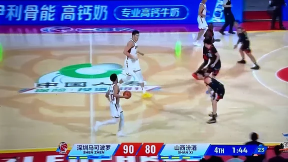 山西给顾全送大礼，输球一点也不意外。