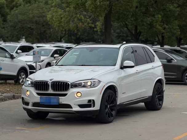 平行进口版宝马X5，看看和中规豪华有多差异