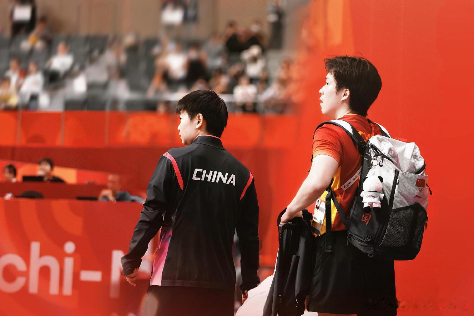 红色是永不褪色的赤诚 
伟大祖国生日快乐 🇨🇳

#莎头##这种大大方方真的招人喜欢# ​