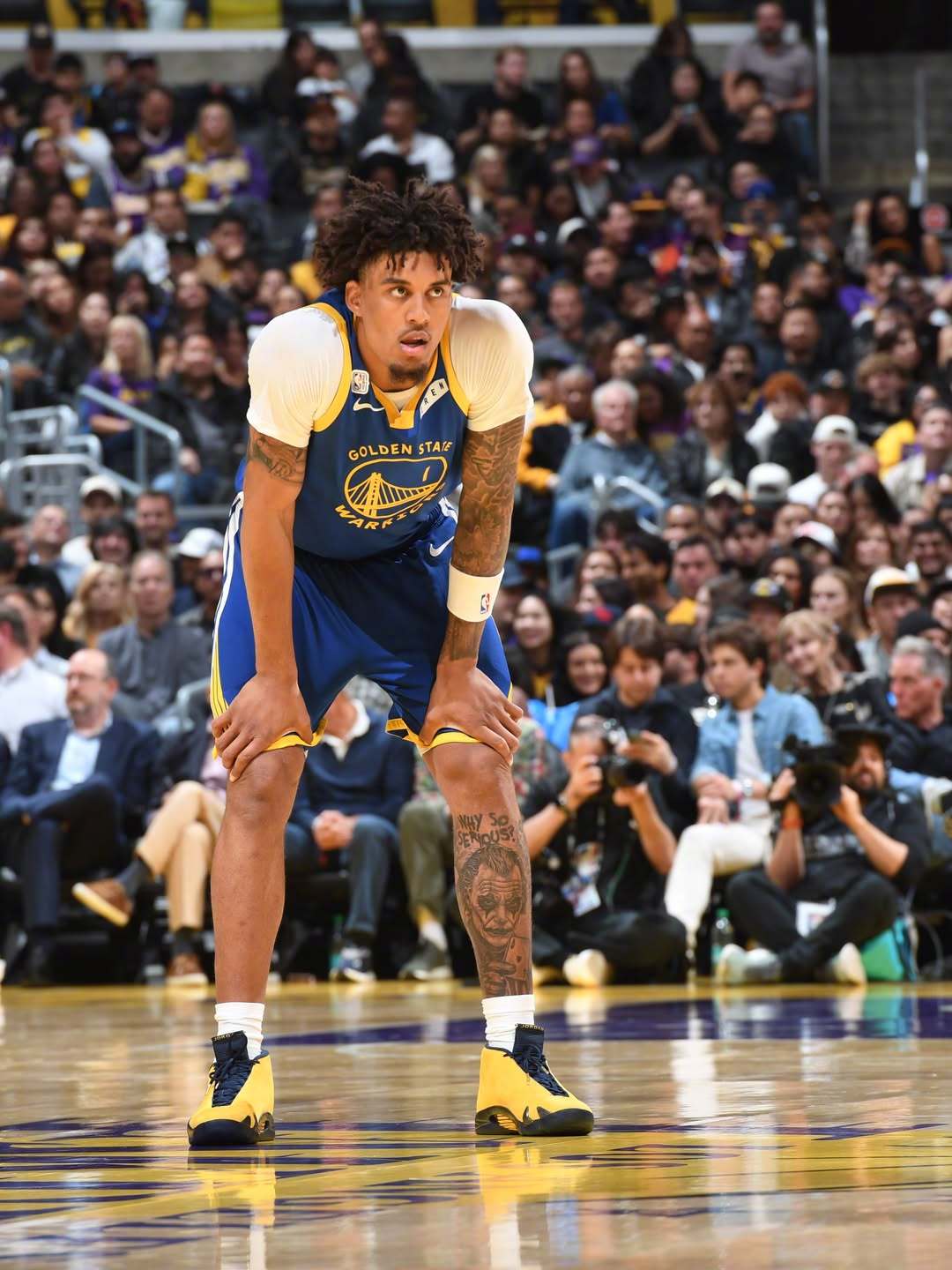 #SoleWatch[超话]# 除了经典就是联名，看好兰德伯格拿下本赛季“鞋王”称号！太喜欢这家伙了，又聪明又会打球，情商球商智商三高！ 
#姜妍合照没有肖战# ​