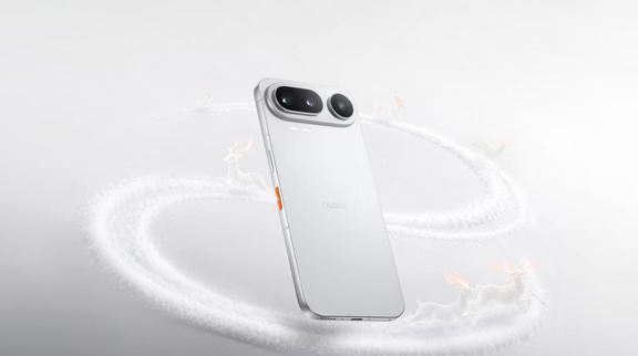 努比亚NaviX Ultra全球首款AI智能体手机