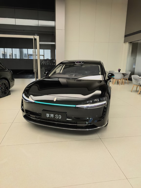 想买一台高端行政轿车，不想等车的看过来🚗