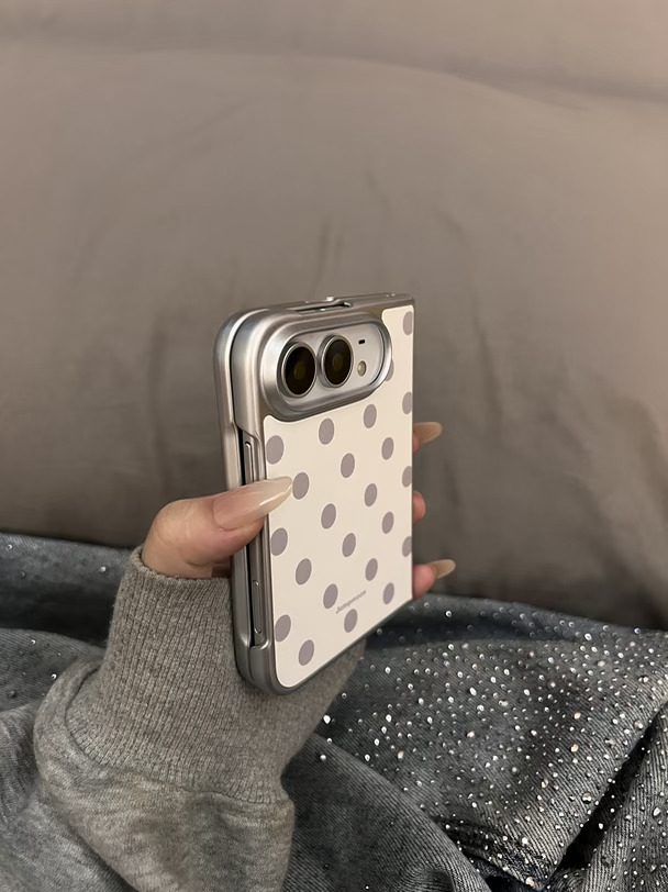 iPhone Duo等不及啦！手机壳先买咯～